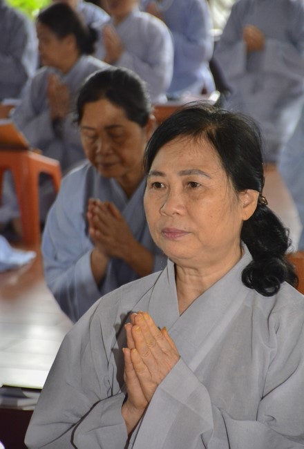 The Eight Precept Retreat  at Tay Khanh pagoda, Thai Binh